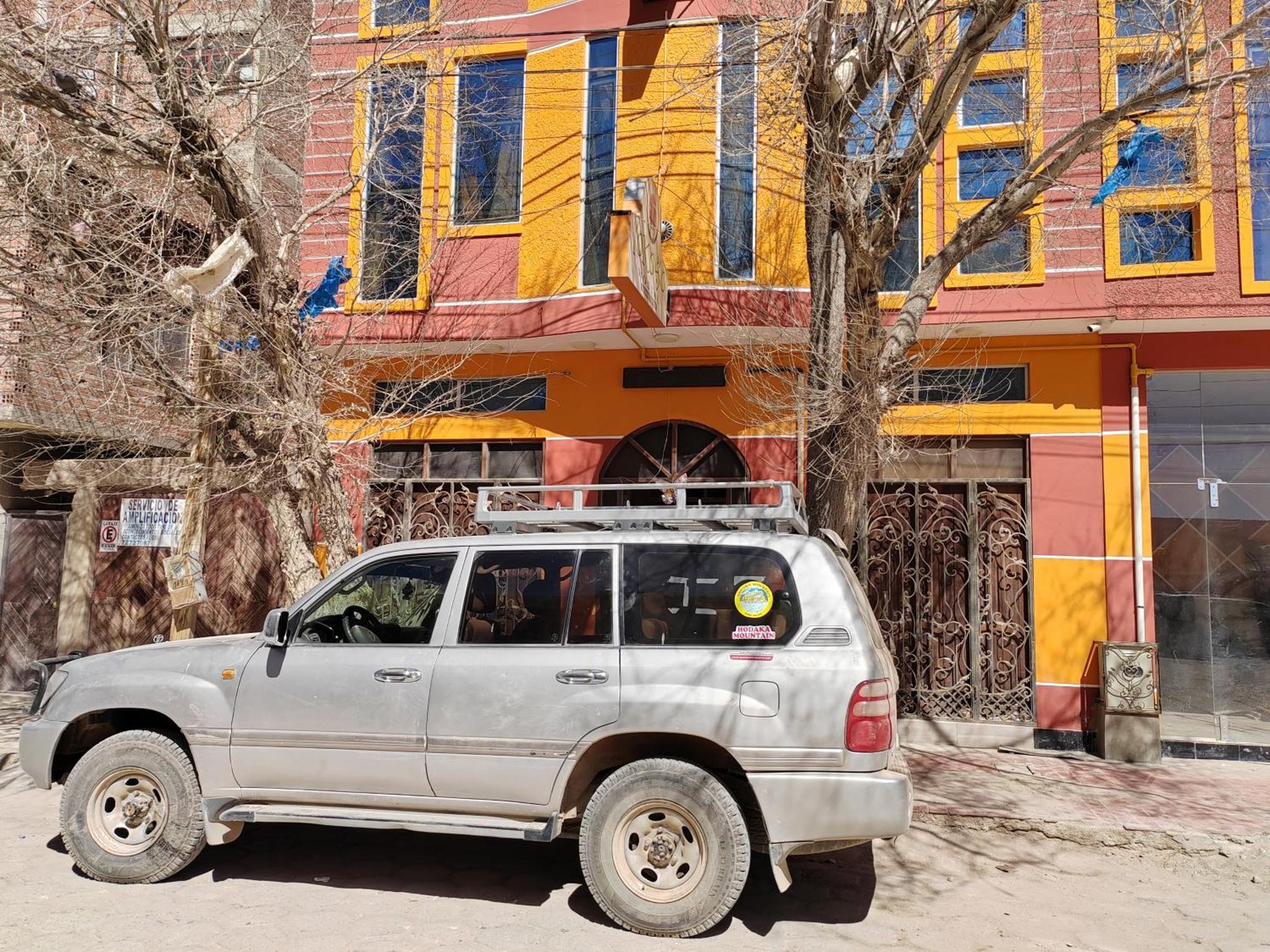 Uyuni Hostal Yokoso Bed & Breakfast Exterior photo